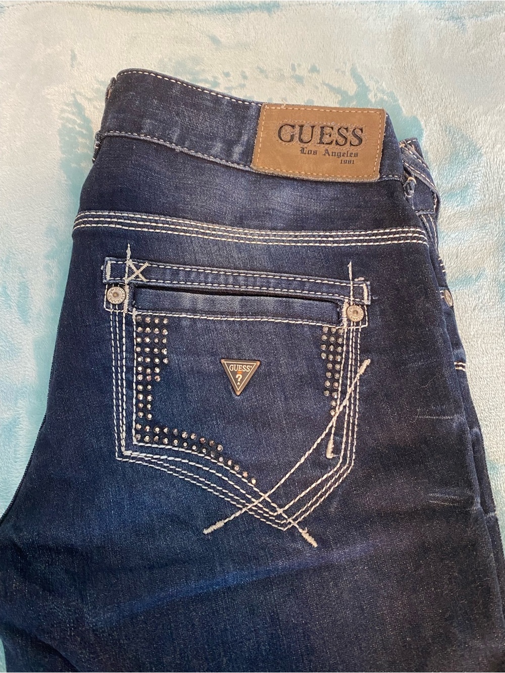 NWOT GUESS Women's Dark Blue Embellished Denim Jeans